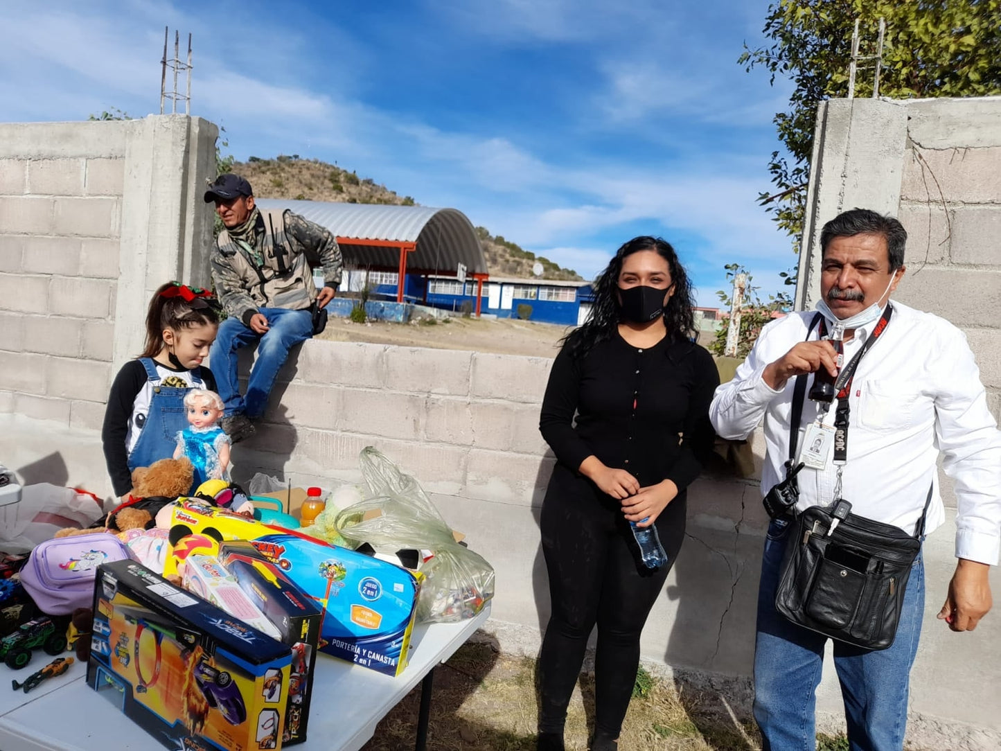 CAMPAÑA ARROPANDO CORAZONES VER MAS...